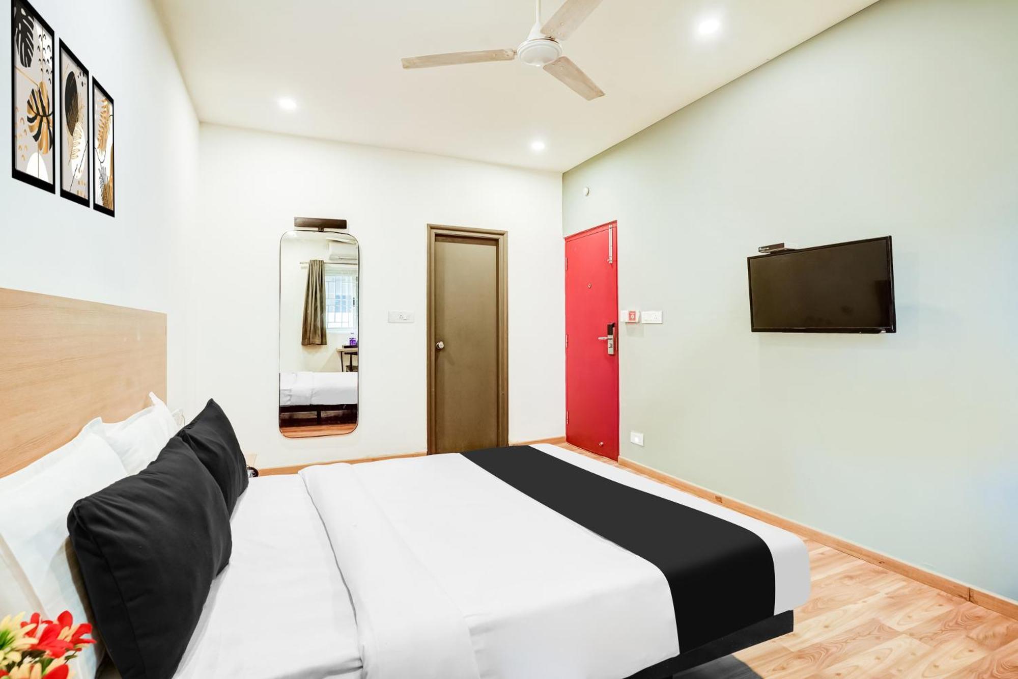 Super Townhouse Rr Nagar Hotel Bangalore Bagian luar foto