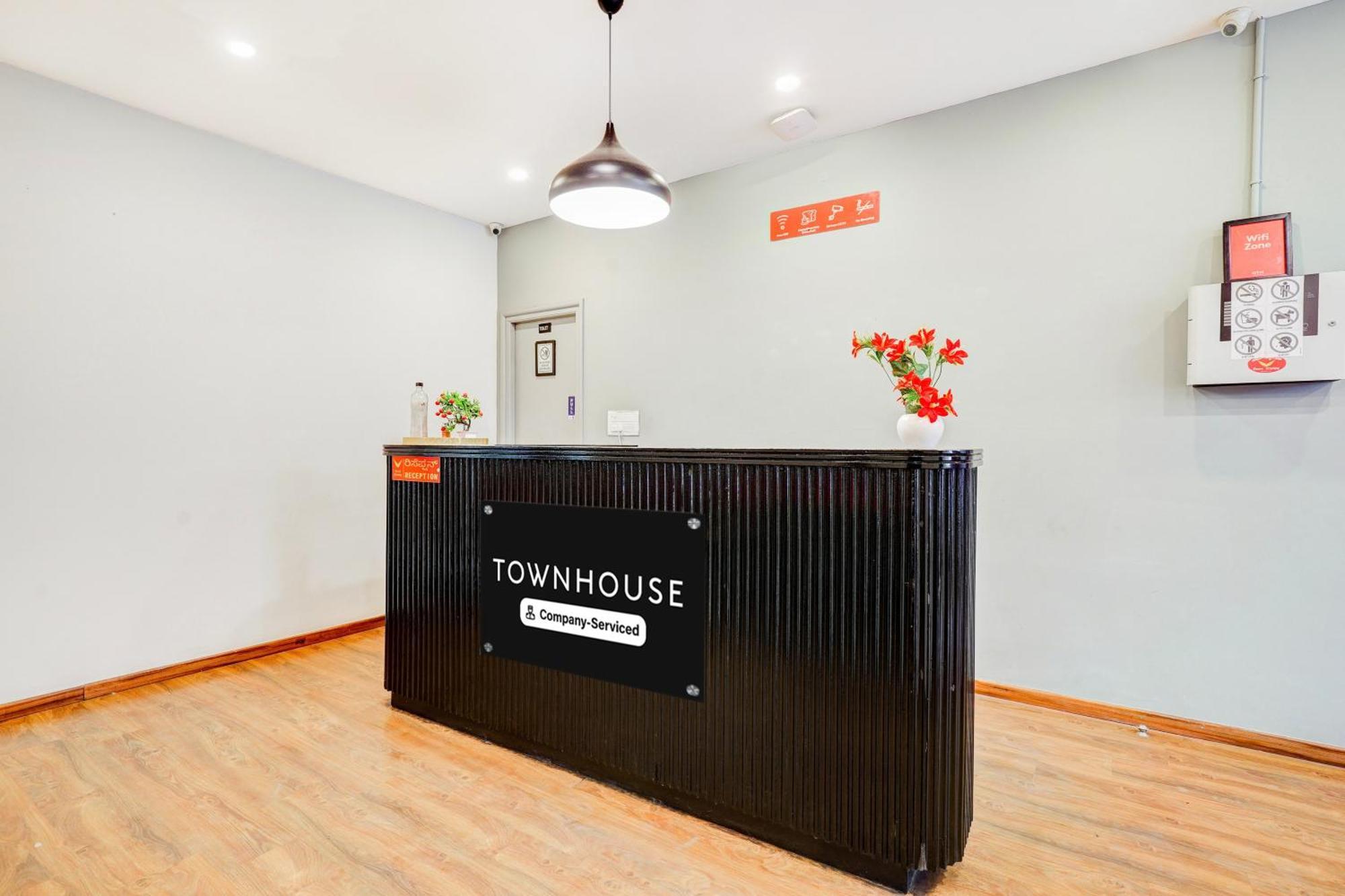 Super Townhouse Rr Nagar Hotel Bangalore Bagian luar foto